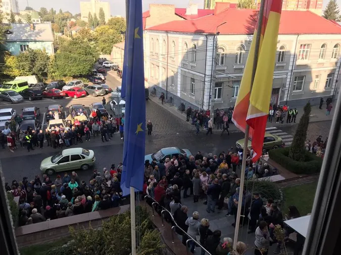 У Луцьку підприємці Старого ринку скасували мітинг