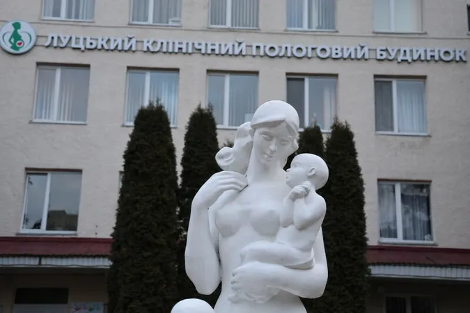У Луцьку пологового будинку не стане навесні: що там коїться (фото)