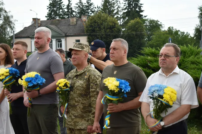 У Луцьку відзначили День української державності (фото)