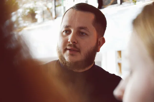 Незвичайні офіціанти, попкорн та магія кіно: «Промінь» показав закулісся розважального центру (фото)