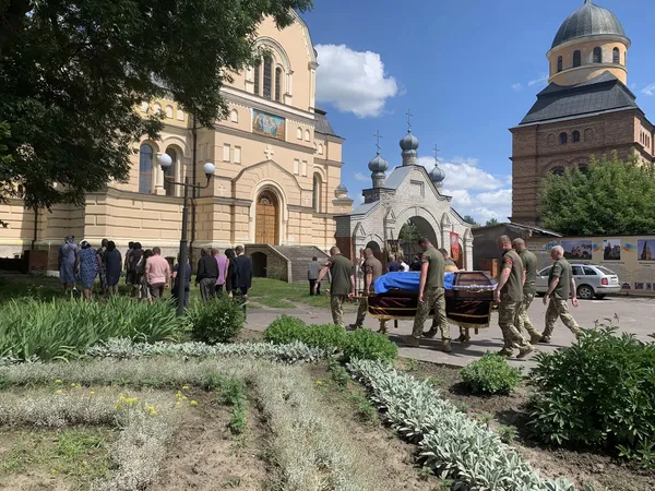Волиняни провели в останню дорогу Героя Мар'яна Куця (фото)