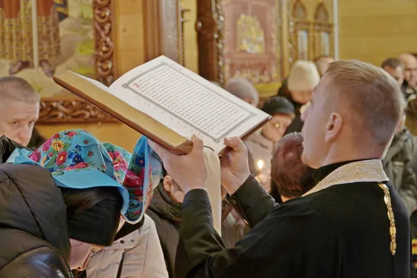 Після року очікувань повернувся на щиті: на Волині попрощалися з воїном Романом Літвінчуком