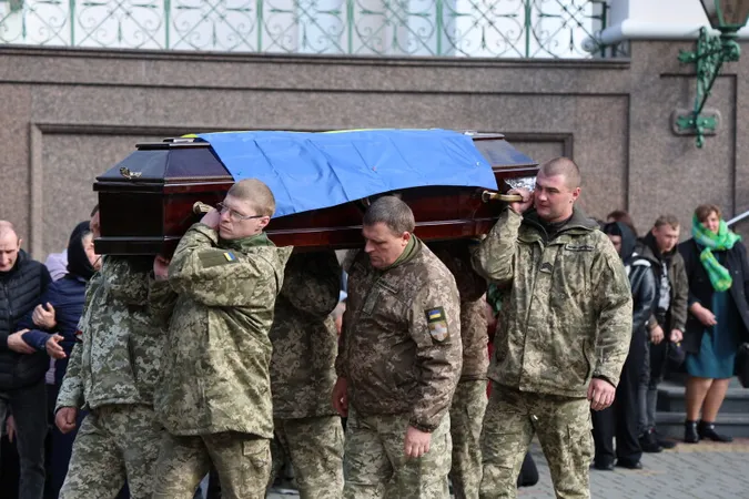 Небо плакало: Луцьк навколішки прощався з загиблим на Курщині бійцем Віктором Калеником