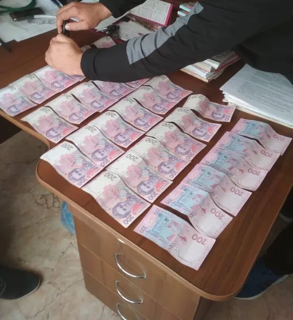 На Волині головний лікар «погорів на хабарі» (фото)