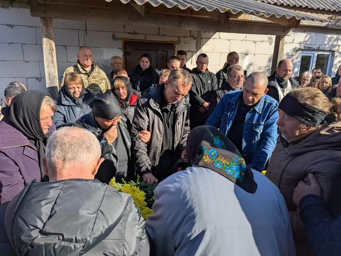 На Волині попрощалися із 24-річним захисником Петром Жуком (фото)