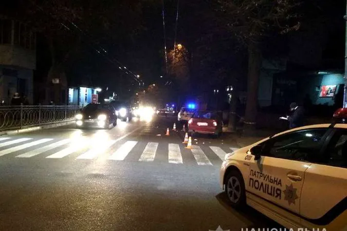У Володимирі автомобіль збив маму із сином