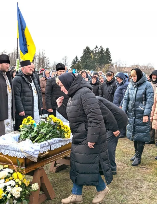 На Волині попрощались із загиблим воїном Валентином Поліщуком (фото, відео)