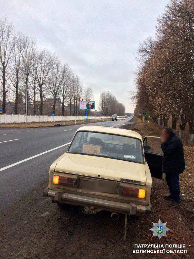 На Волині п'яний водій хотів відкупитися від патрульних (фото)