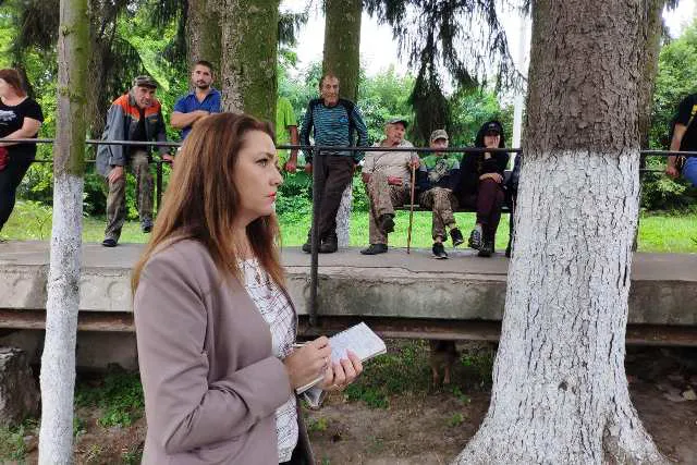 Зустріч з виборцями в селі Городок