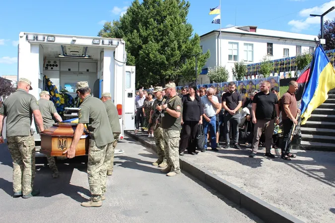 На Волині попрощалися з загиблим захисником Михайлом Присяжнюком (фото)