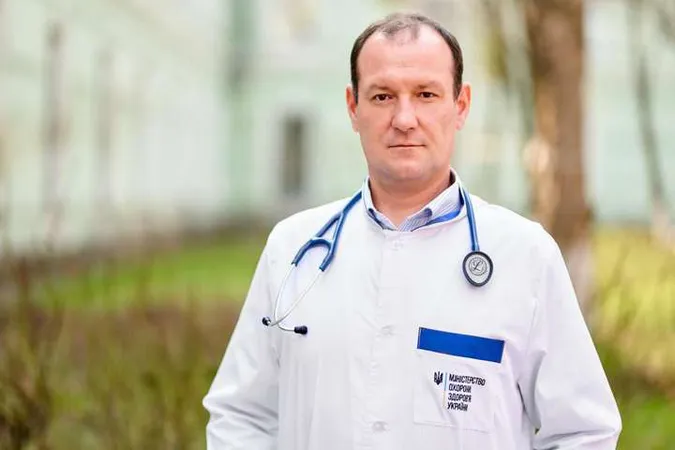 Лікар-анестезіолог: з COVID почали госпіталізувати все більше молодих людей