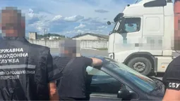 Волинянин організував «зелений коридор» для ухилянтів: СБУ викрила чергову схему втечі від мобілізації (фото)
