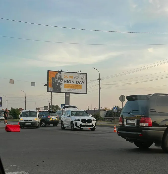 Фото з місця подій