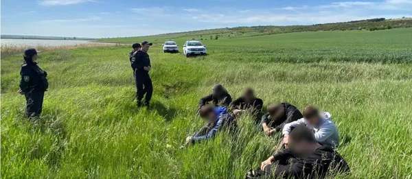 Скільки українських чоловіків виїхали за кордон під час повномасштабної війни