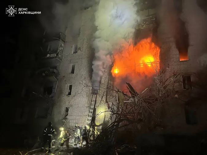 Ворог скинув авіабомбу на житлову багатоповерхівку в Куп’янську