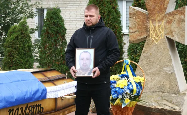 На Волині попрощалися з Героєм Русланом Романюком (фото)