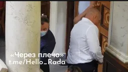 Ілля Кива розстебнув ширінку посеред Верховної Ради (відео)