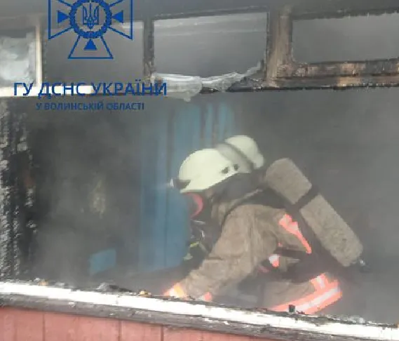 Через коротке замикання і куріння: на Волині горіли три житлові будинки (фото)