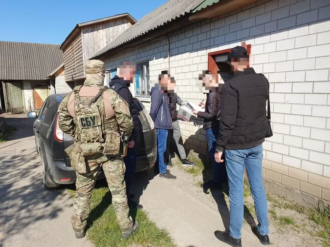 $ 4,5 тисячі з особи: волиняни зі спільниками організували канал втечі ухилянтів за кордон (фото)