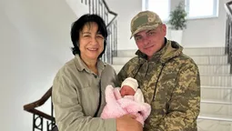 Військовослужбовиця ЗСУ стала мамою у 52 роки (фото)