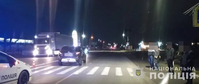 Під Луцьком Nissan збив на переході 17-річну дівчину (фото)