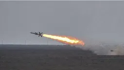 Окупанти вдарили ракетами в Дніпро: є поранені (відео)