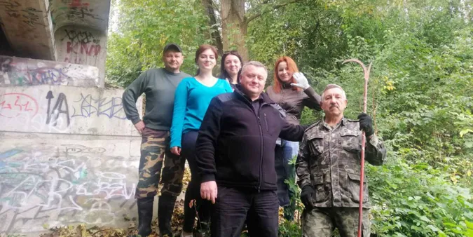Всесвітній день прибирання: небайдужі волиняни розчищали Сапалаївку (фото)