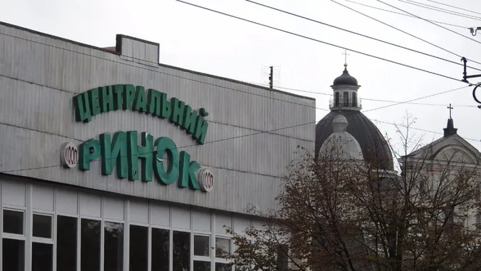 Старий ринок хочуть перенести на ЛПЗ: що пропонують підприємцям
