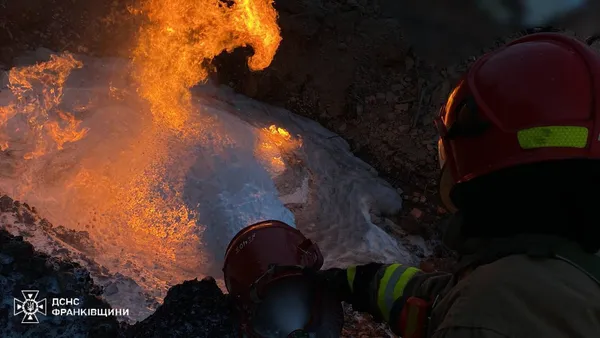 Показали наслідки нічного удару по Івано-Франківську (фото)