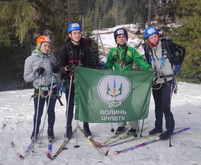 Волинські туристи-лижники вибороли перемогу на Чемпіонаті України (фото)