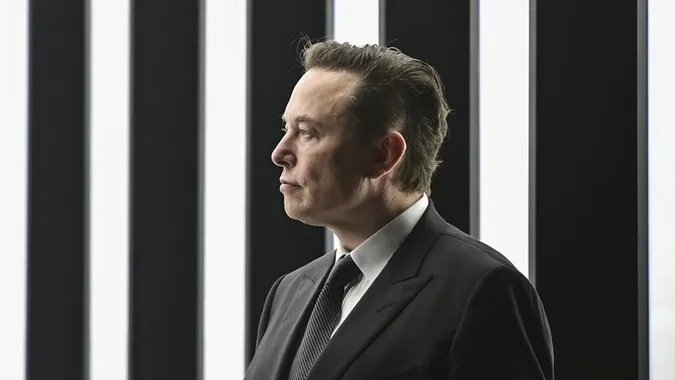 SpaceX Ілона Маска відмовляється фінансувати послуги Starlink в Україні, – CNN