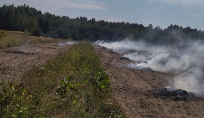 В Шацькій громаді через паліїв горів заповідник (фото)