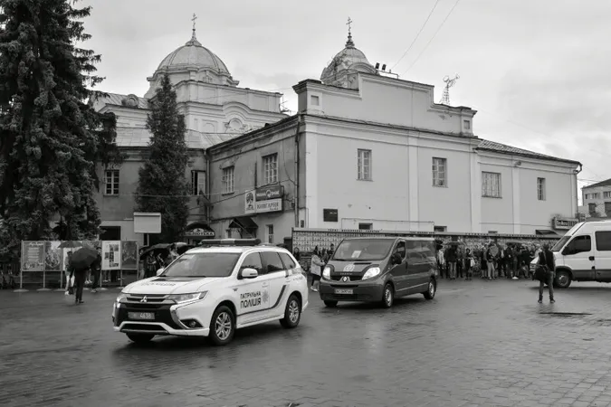 У Луцьку попрощалися із загиблим під Ямполем Дмитром Пержилом (фото)