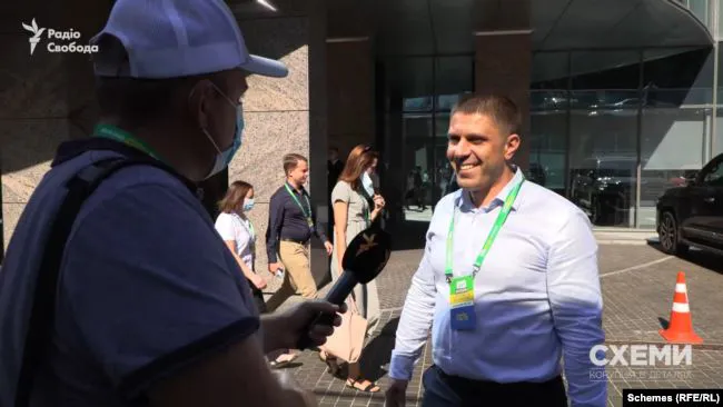 Хто кому брат: як, попри обіцянки, в команді Зеленського процвітає «кумівство» (фото, відео)