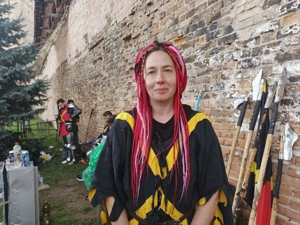 Майже сотня лицарів з усієї України: у Луцькому замку змагалися у середньовічному бою (фото)