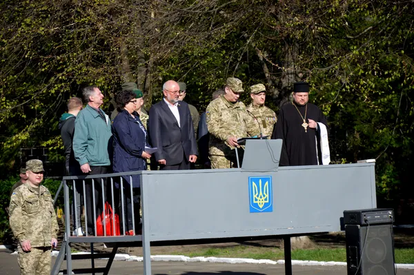 Як у Луцьку юнаків проводжали в армію (фото)
