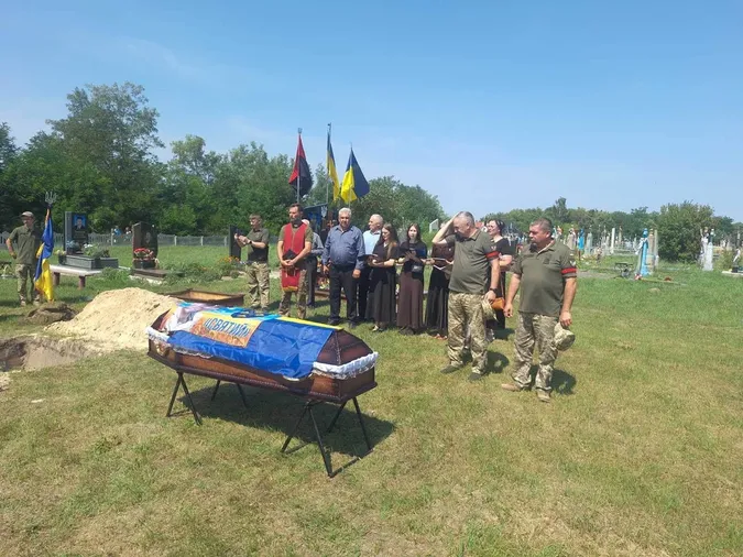 У громаді на Волині попрощалися із загиблим Захисником Богданом Рибіченком (фото)