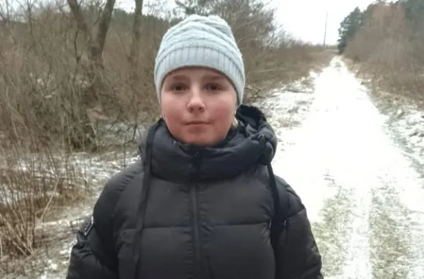 Зібралася на Рівненщину й зникла: 2-ий день розшукують неповнолітню з Берестечка (фото)