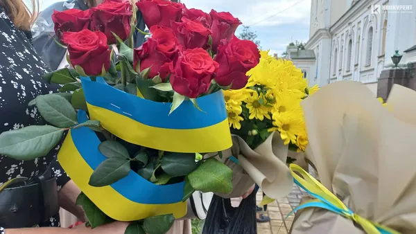 У Луцьку прощаються із трьома загиблими захисниками (фото, відео)