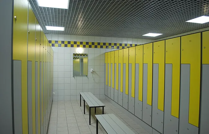 У Луцьку зі спортзалу «винесли» понад 30 тисяч гривень: «серійних» крадіїв затримали
