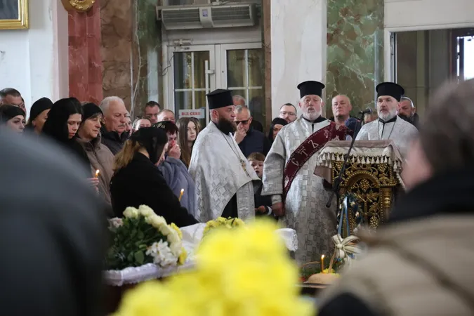 У Луцькій громаді попрощалися з Героєм Олександром Коханюком (фото)
