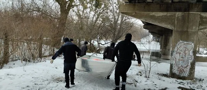 У Луцьку в Стиру продовжують шукати 21-річного чоловіка (фото)