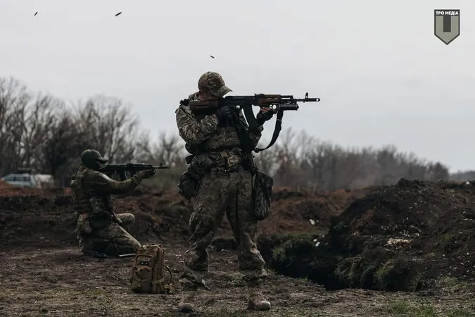 У Бахмуті тривають безперервні бої, – Генштаб
