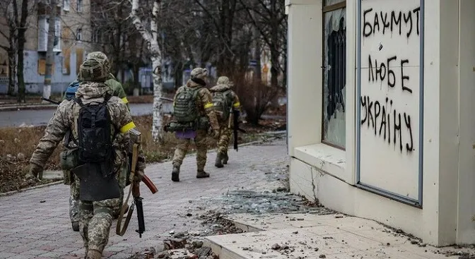 У Бахмуті прикордонники відбили чотири російські атаки