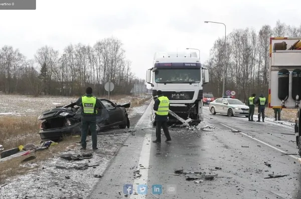 Погоня зі стріляниною: волиняни потрапили у жахливу аварію в Литві (фото)