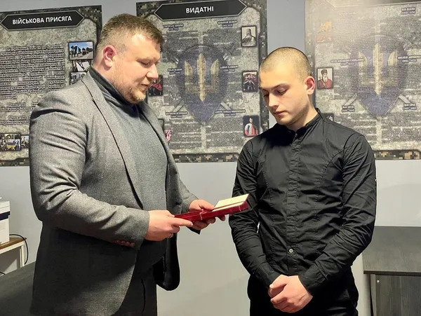 В Нововолинську родинам загиблих Героїв вручили нагороди (фото)