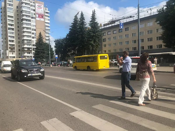 Центр Луцька перекрили: повідомили про стрілянину (фото, оновлюється)