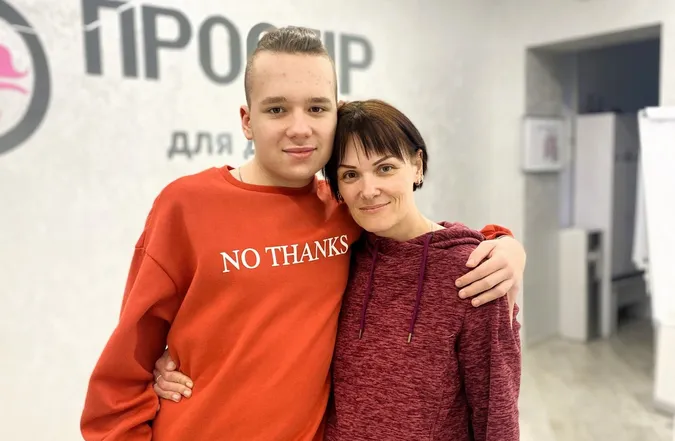 Марко Бихнюк зі своєю мамою Аліною Мартиновою