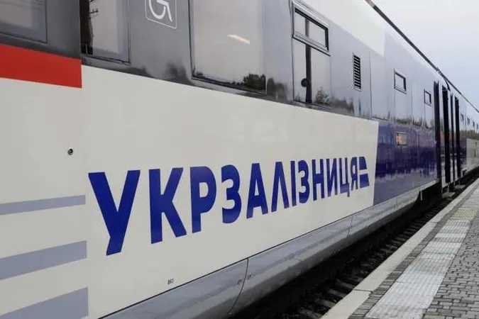 «Укрзалізниця» запускає Wi-Fi у 16 поїздах