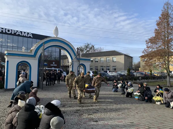 На Волині попрощалися з полеглим захисником Дмитром Трофімюком (фото)